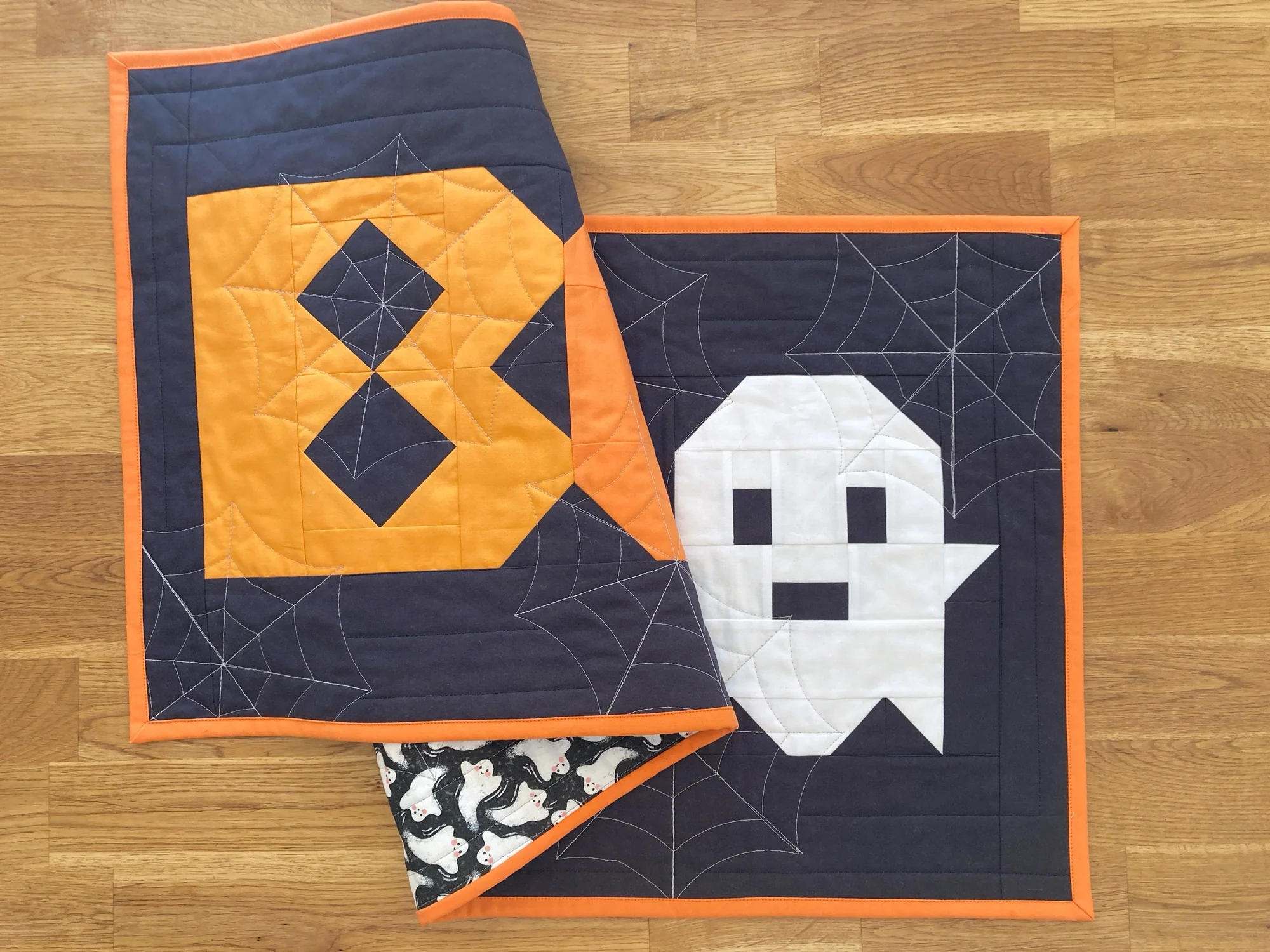 Ghostly Greetings Table Runner Pattern - PRINTED PATTERN - Image 5